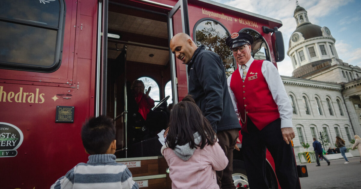 Visit Kingston Events | Hop-On, Hop-Off Trolley Tour